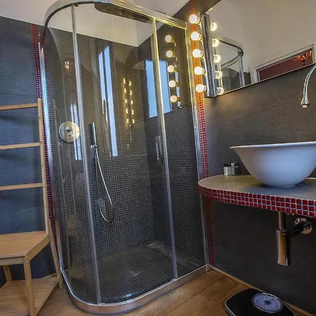 아파트 L'atelier Du Temps - Suendesua' 아오스타